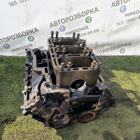 VAG 059103011AR Блок цилиндров двигателя в наличии Ирпень