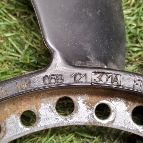 059121301A VAG Вентилятор (крыльчатка) радиатора охлаждения купить в Черновцы