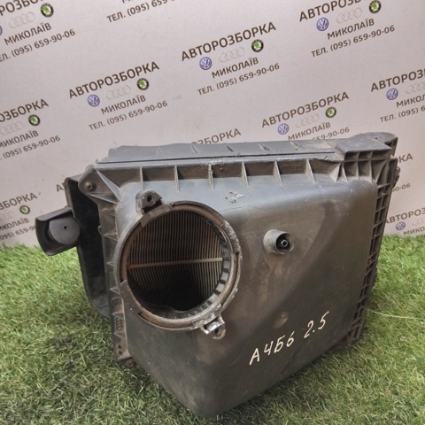  Корпус воздушного фильтра 059133837AA VAG