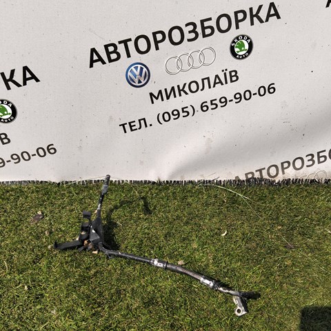 VAG 059145771E Трубка (шланг) подачи масла к турбине в наличии Украина