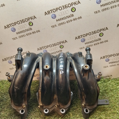 VAG 06A133206N Коллектор впускной нижний в наличии Черкассы