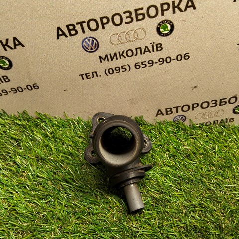 VAG 06F121131C Фланец системы охлаждения (тройник) в наличии Ирпень