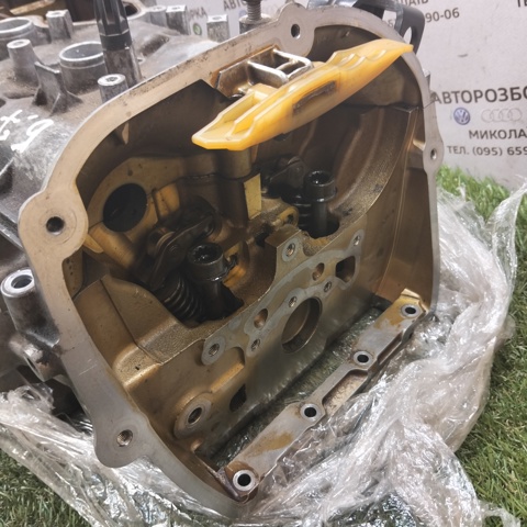 VAG 06L103063P ГБЦ в наличии Кривой Рог