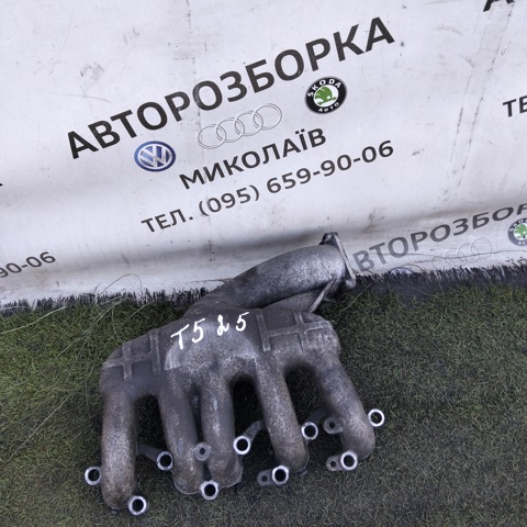 Впускной коллектор Фольксваген Транспортер T5