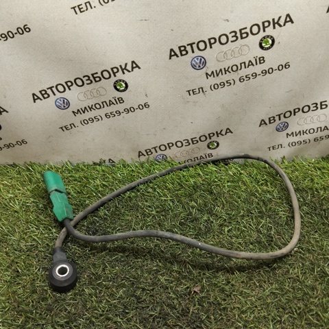 Датчик детонации 07D905377 VAG