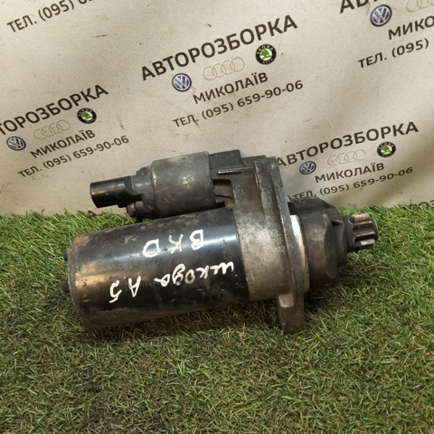 Стартер 1005831320 VAG