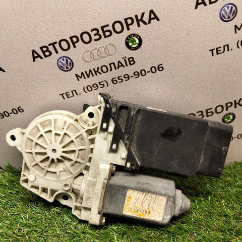 101430203 VAG Мотор стеклоподъемника двери передней левой купить в Чернигов