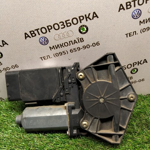 VAG 101430203 Мотор стеклоподъемника двери передней левой в наличии Украина