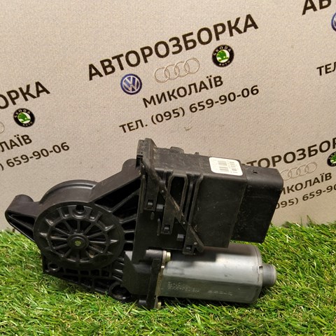 VAG 105406301 Мотор стеклоподъемника двери задней левой в наличии Винница
