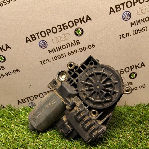 130821775 VAG Мотор стеклоподъемника двери передней левой купить в Харьков