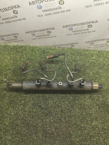 175208H801 NISSAN Распределитель топлива (рампа) купить в Каменское