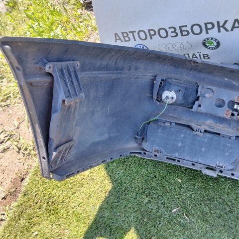 VAG 1H6807217A Бампер передний в наличии Харьков