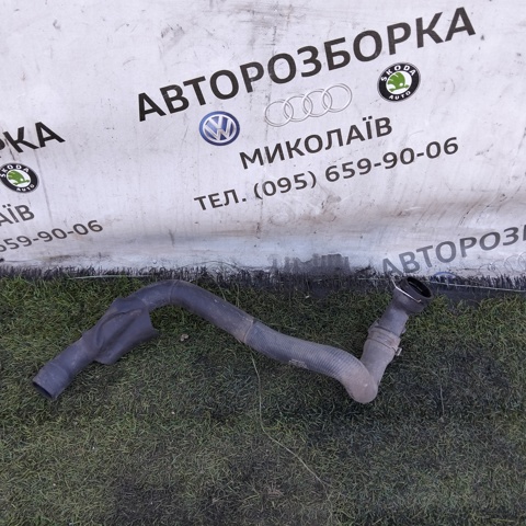 Шланг радиатора охлаждения нижний 1J0122051AL VAG