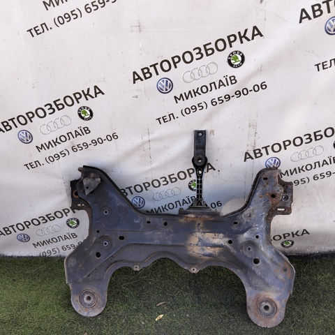 Поперечина передней подвески Audi A3