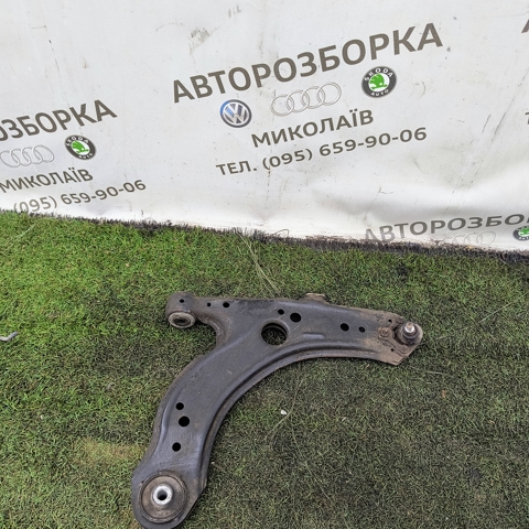 VAG 1J0407151C Рычаг передней подвески нижний левый/правый в наличии Чернигов
