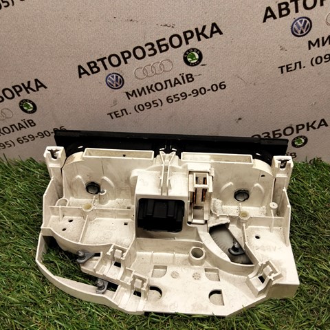 VAG 1J0820045G Блок управления режимами отопления/кондиционирования в наличии Кривой Рог