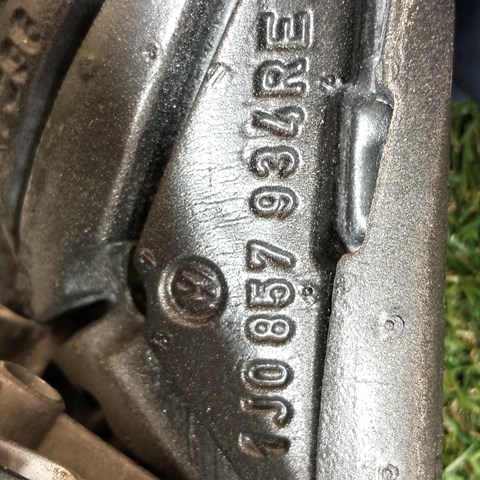 VAG 1J0857934RE Корпус зеркала заднего вида правого (внутрення часть) в наличии Украина
