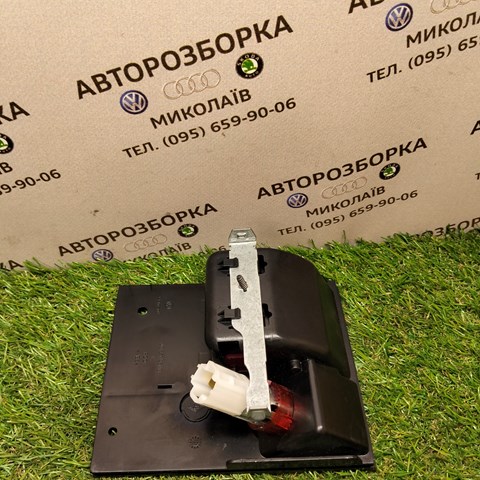 1J0857961G VAG Пепельница центральной консоли купить в Черновцы