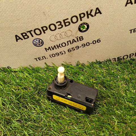 Электрокорректор фар Фольксваген Транспортер T5