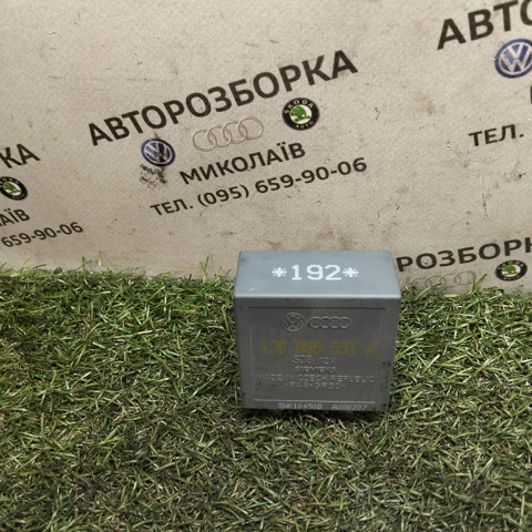Реле управления стеклоочистителем Volkswagen Golf 4