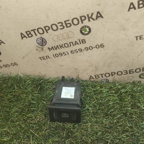 Кнопка включения обогрева заднего стекла 1J0959621C VAG