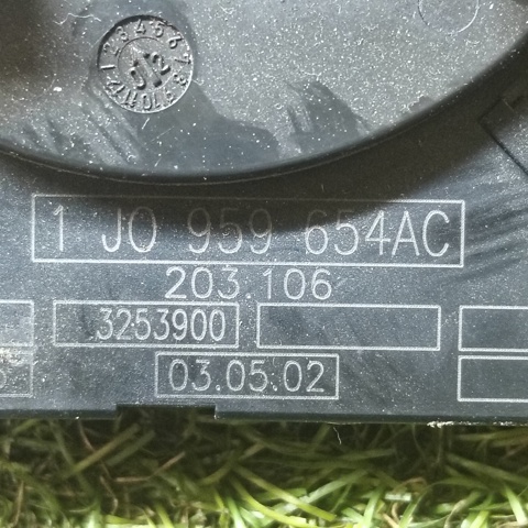 VAG 1J0959654AC Шлейф руля в наличии Черновцы