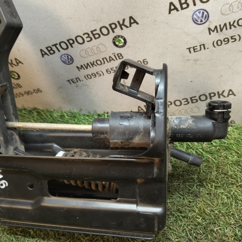 VAG 1J1721388C Главный цилиндр сцепления в наличии Тернополь