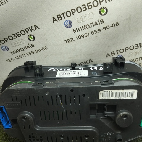 VAG 1J5920826C Приборная доска (щиток приборов) в наличии Полтава