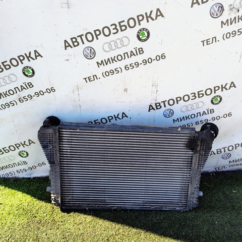 VAG 1K0145803E Интеркулер в наличии Харьков