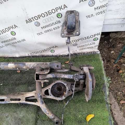VAG 1K0505315BG Балка задней подвески (подрамник) в наличии Киев