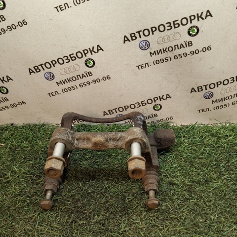 Скоба суппорта заднего 1K0615426K VAG