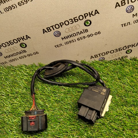 Блок управления топливного насоса 1K0906093K VAG