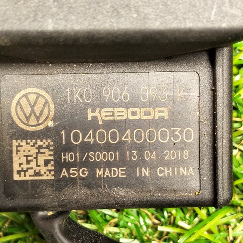 1K0906093K Модуль управления топливного насоса купить Черновцы