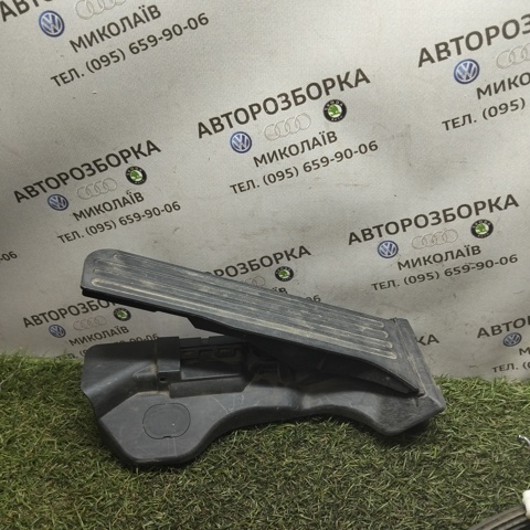 Педаль акселератора 1K1723503M VAG