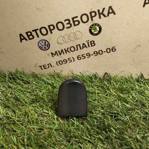 1K4839167 VAG Крышка ручки наружной двери задней левой купить в Львов