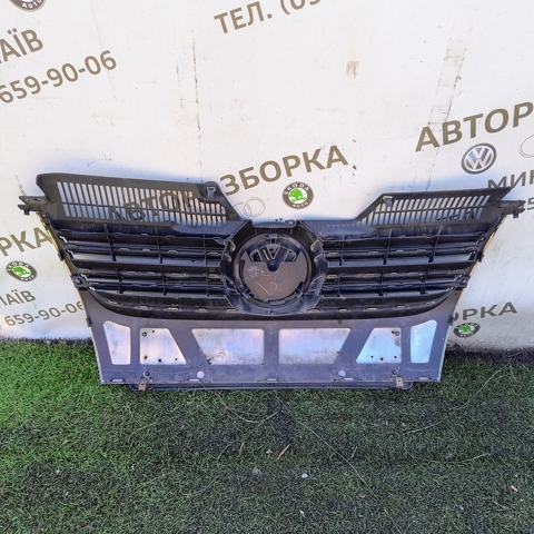 VAG 1K5853651 Решетка радиатора в наличии Хмельницкий