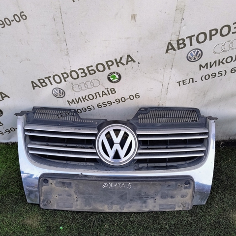 Облицовка радиатора 1K5853653C VAG