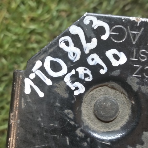 1T0823509D VAG Замок капота купить в Ирпень