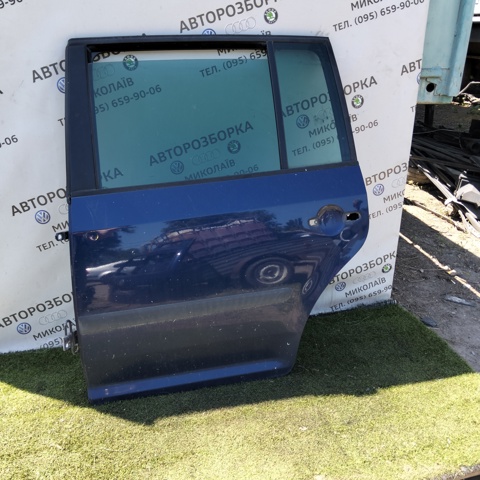 Задняя правая дверь 1T0833056R VAG