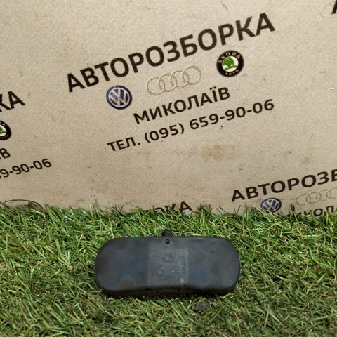 1T0955985 Форсунка омывателя лобового стекла купить Житомир