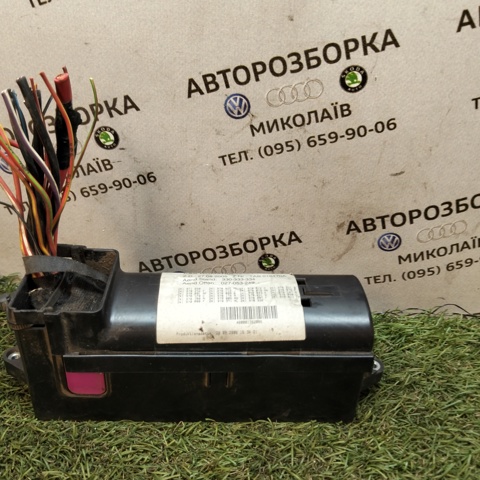 Коробка предохранителей 1T1937615B VAG