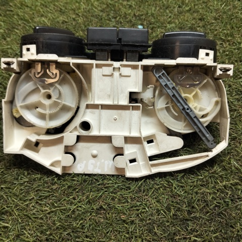 1U0820045G VAG Блок управления кондиционером купить в Ужгород