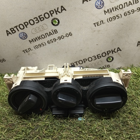 VAG 1U0820045G Блок управления кондиционером в наличии Киев