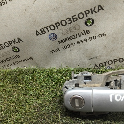 Личинка замка водительской двери 1U0837167C VAG