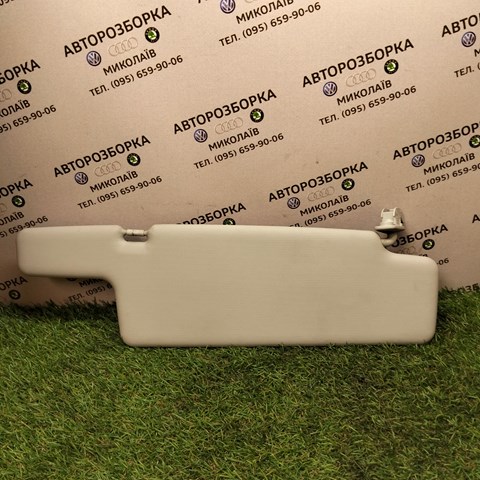 Козырьки 1U0857551 VAG