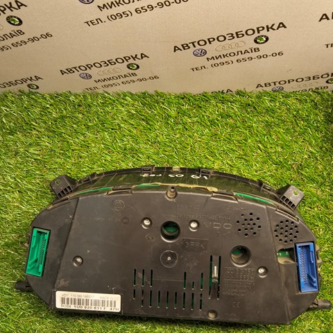 1U0920811F VAG Приборная доска (щиток приборов) купить в Кривой Рог