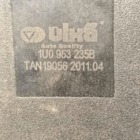 1U0953235B VAG Кнопка аварийки купить в Черновцы