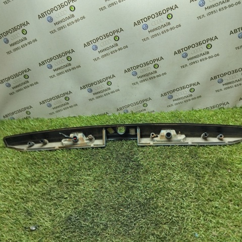 1U6827577N VAG Молдинг крышки багажника купить в Каменское