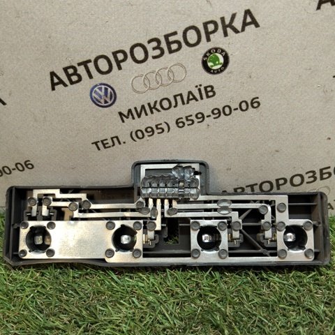 VAG 1U9945257 Плата заднего фонаря контактная в наличии Ровно