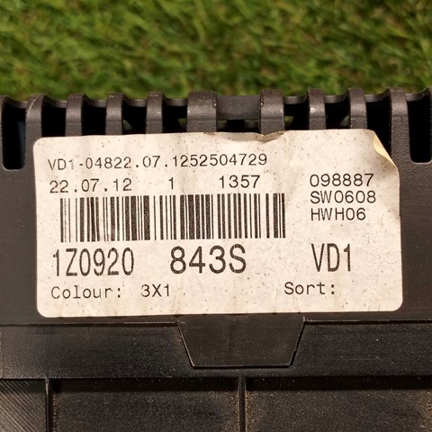1Z0920843S VAG Приборная доска (щиток приборов) купить в Житомир